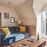 بيت للعطل The Old Vicarage